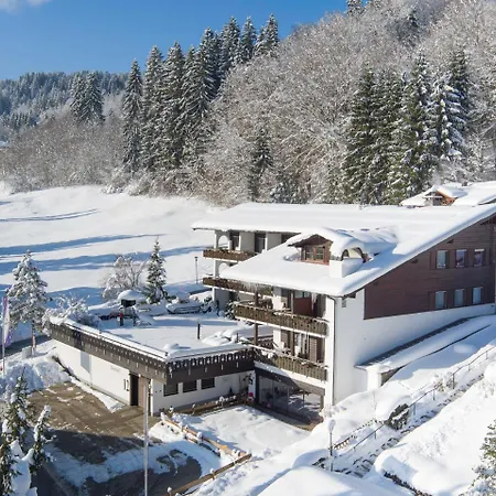 Tannhof Hotel 3*